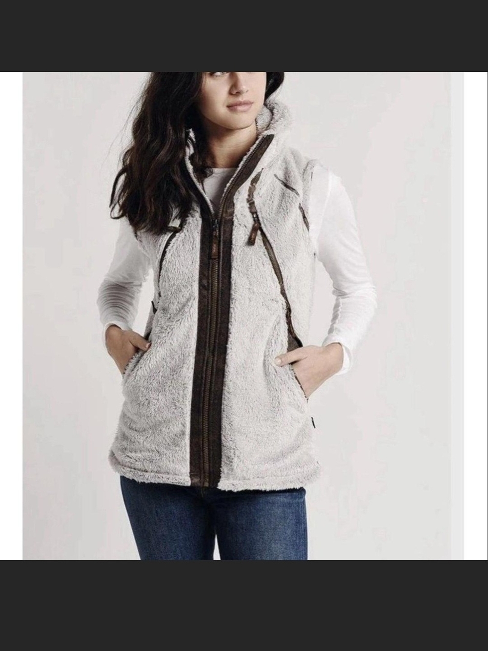 KUHL Women's Flight Vest  Stone Size M Excellent Teddy Bear full Zip Grey Brown
